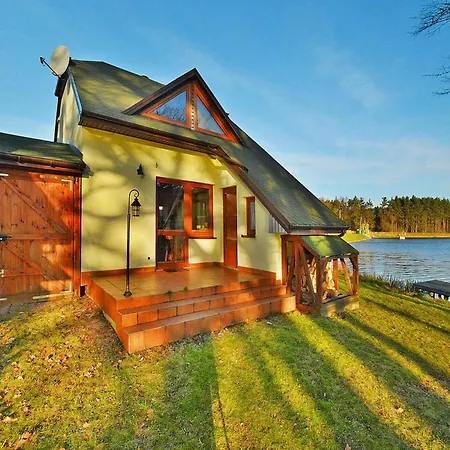 House By The With A Fireplace Holiday home
